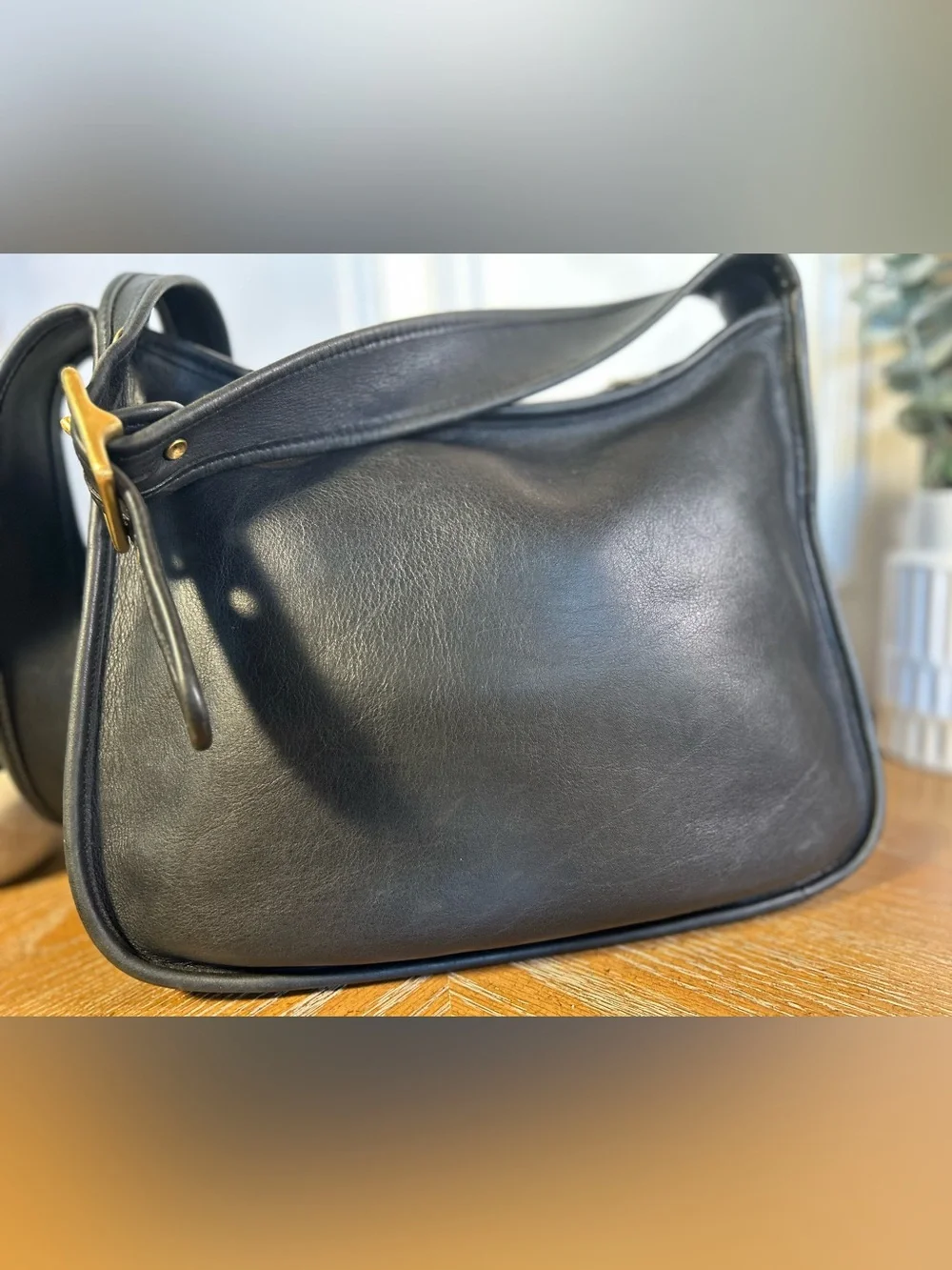COACH Taft Bag in Black, EXCELLENT Vintage condition